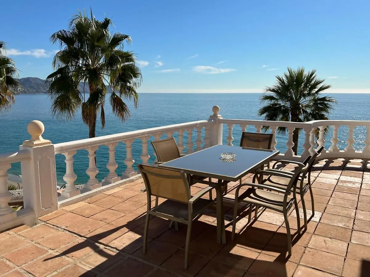 **  Hotel Paraiso Del Mar Nerja Spanyolország
