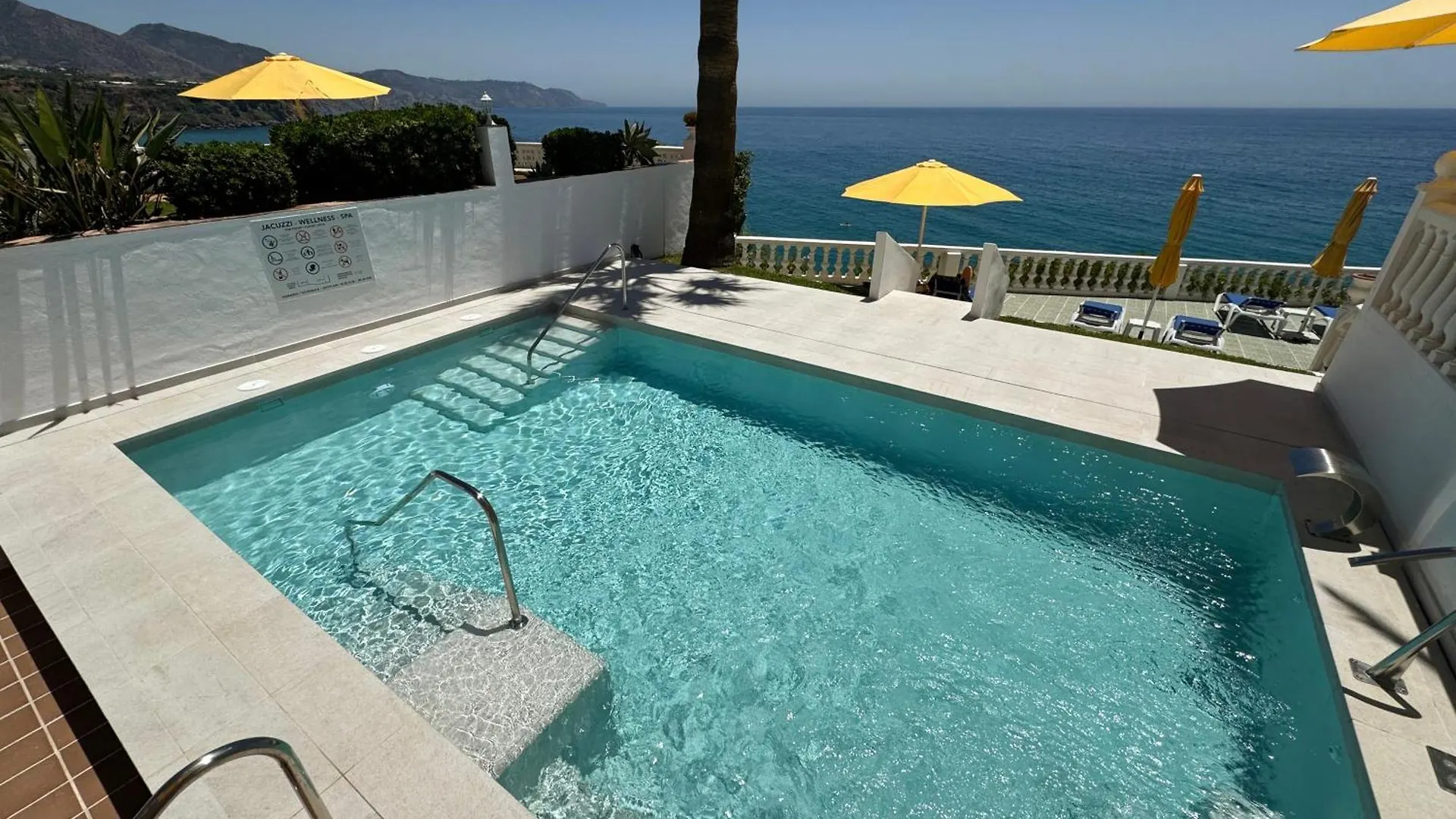 Hotel Paraiso Del Mar location