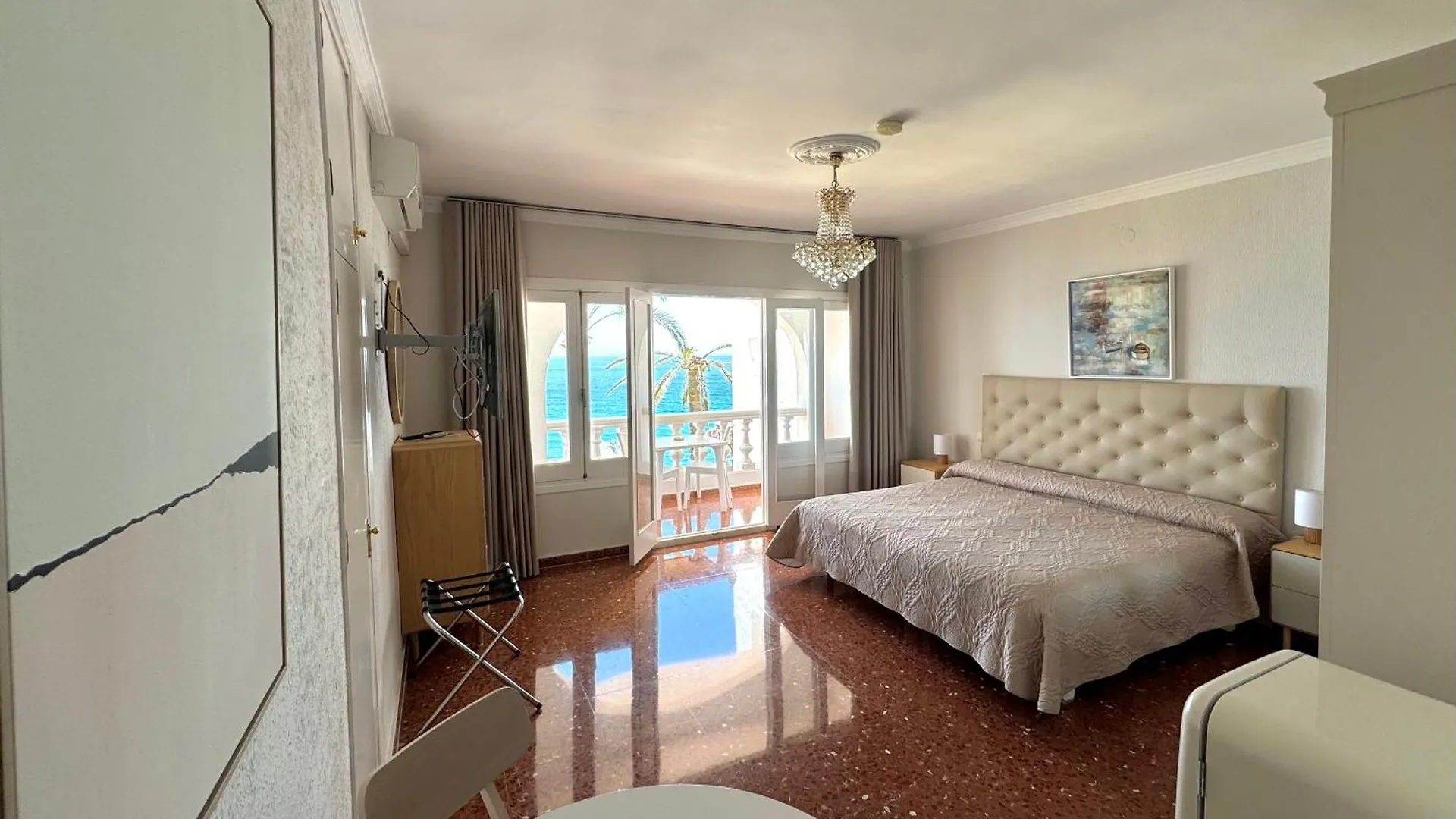 **  Hotel Paraiso Del Mar Nerja Spanien