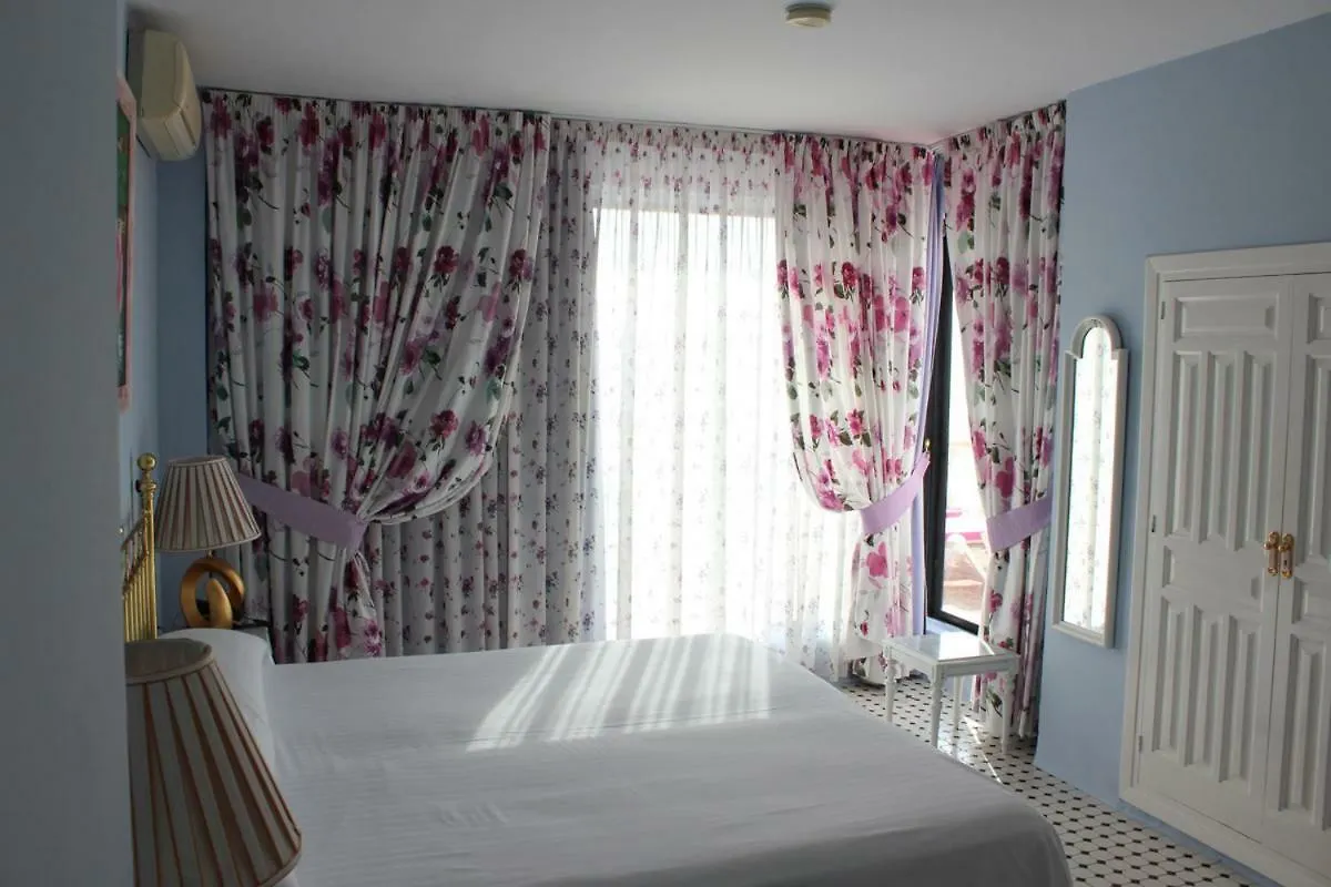 Hotel Paraiso Del Mar Nerja 2*,  Spanien
