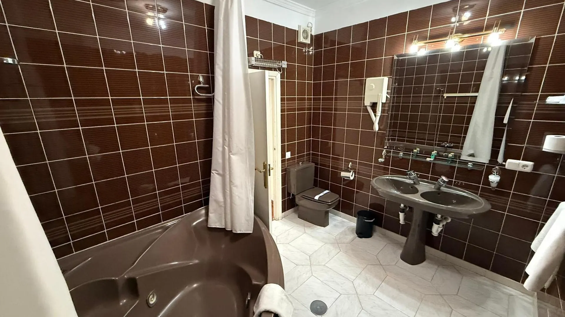 Hotel Paraiso Del Mar 2*, Nerja